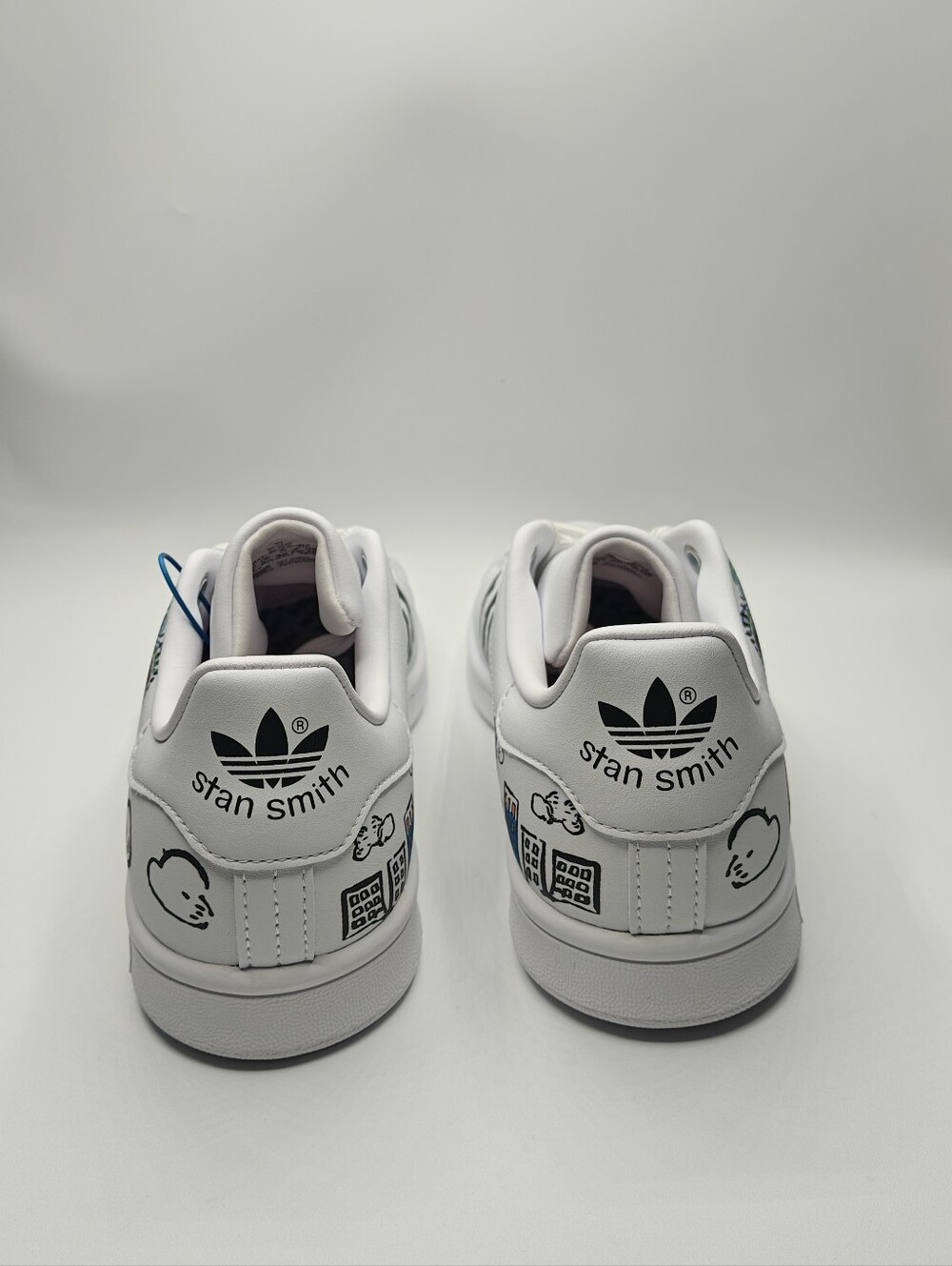 adidas Stan Smith X Disney X Kasing lung (Labubu) W8 - Picture 3 of 5